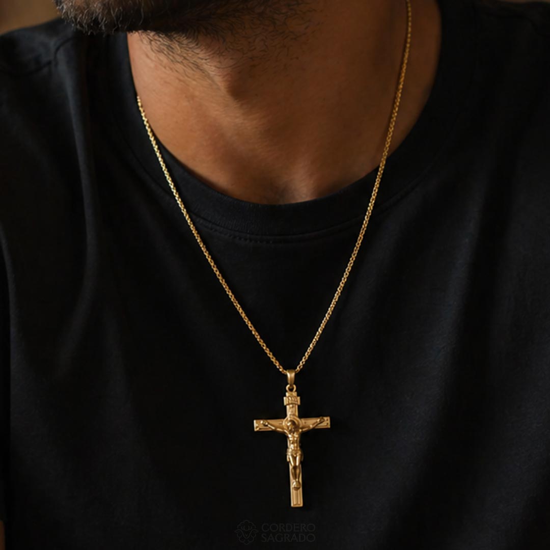 Collar Crucifijo de JESUCRISTO