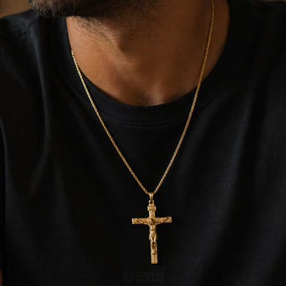Collar Crucifijo de JESUCRISTO