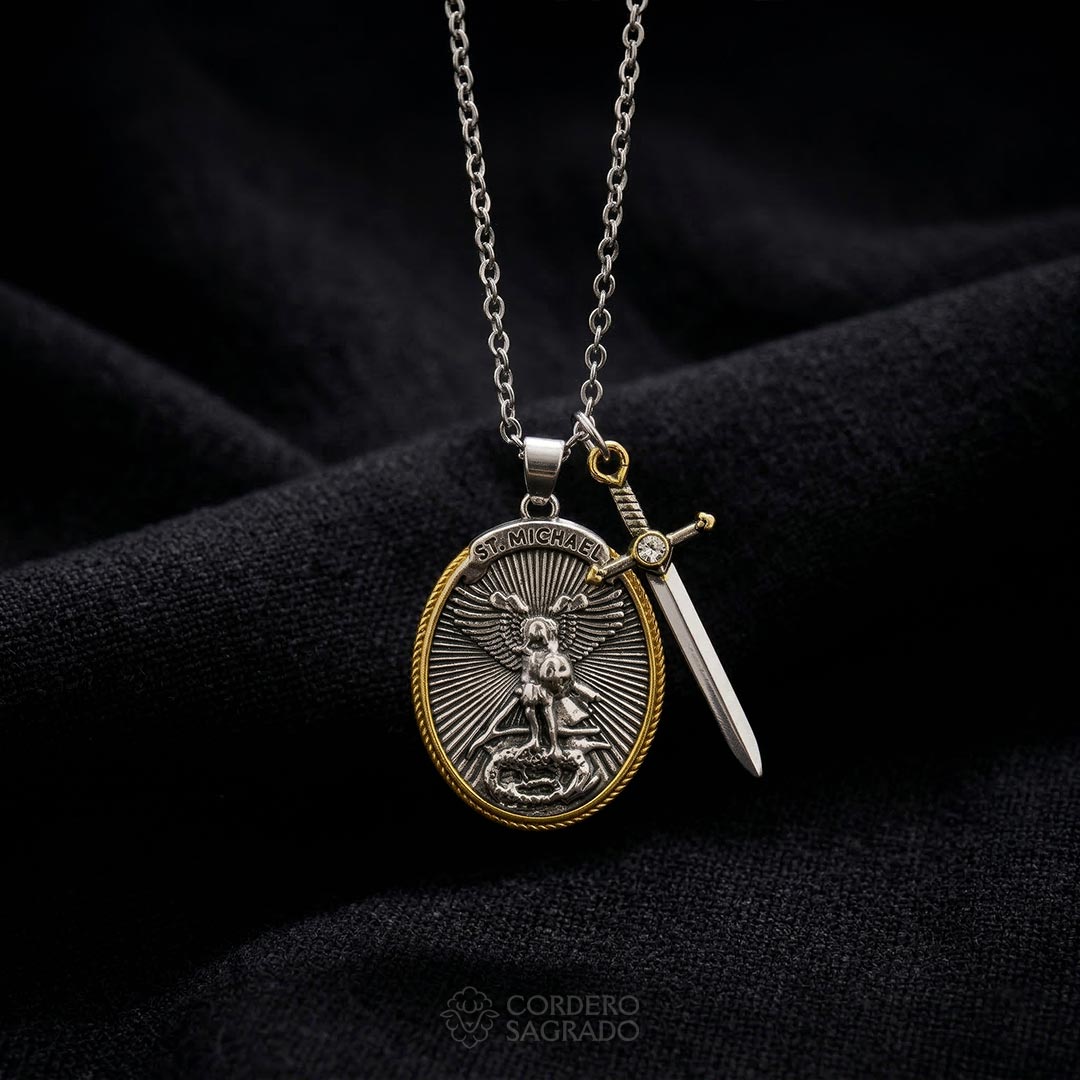 Collar de la Victoria de San Miguel Arcángel con Dije Doble - Bendecido por Sacerdote