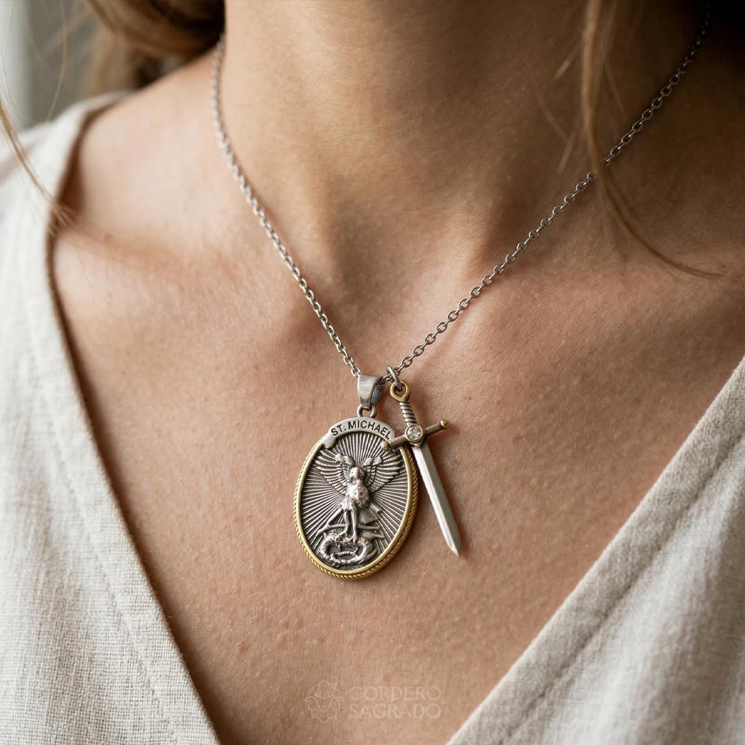 Collar de la Victoria de San Miguel Arcángel con Dije Doble - Bendecido por Sacerdote