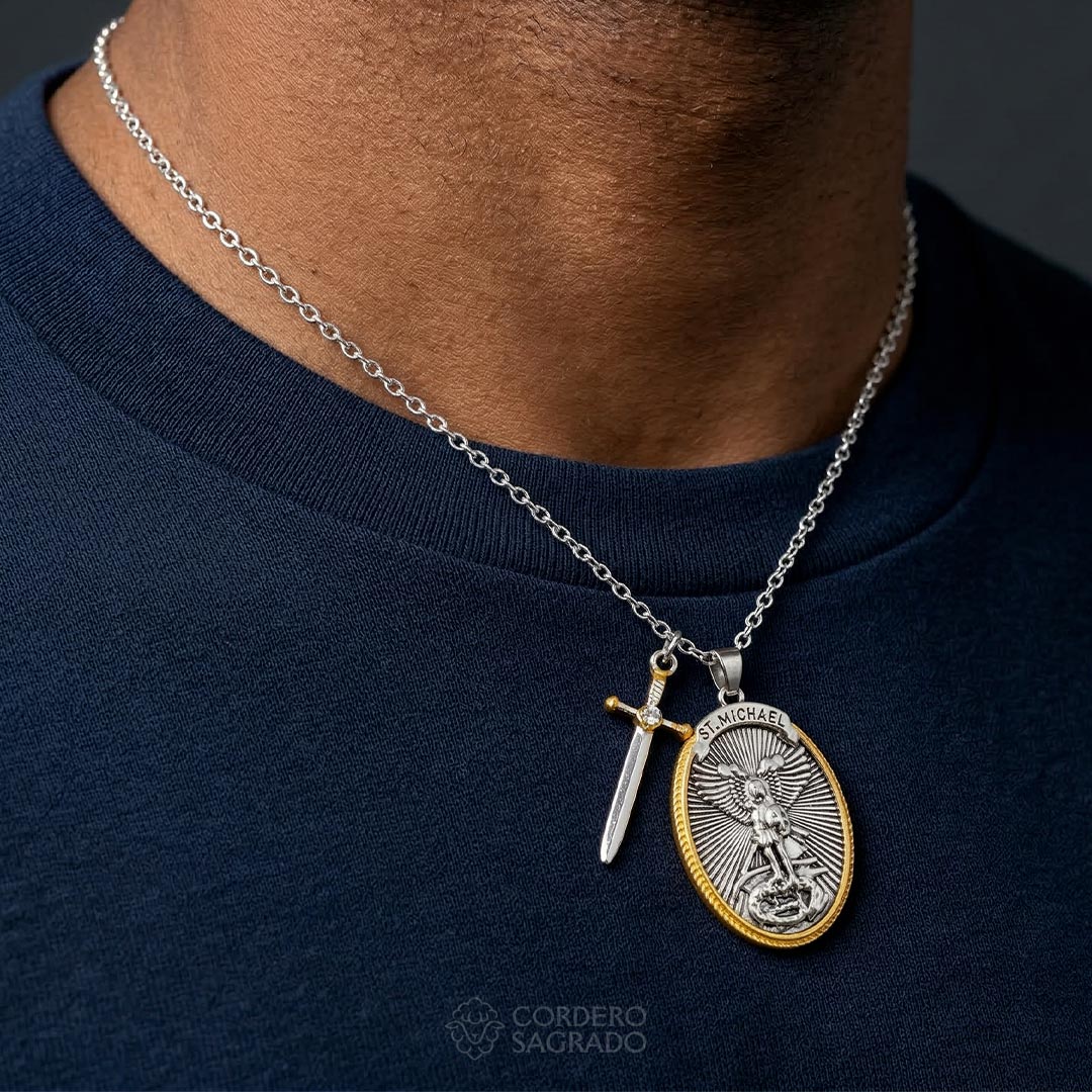 Collar de la Victoria de San Miguel Arcángel con Dije Doble - Bendecido por Sacerdote